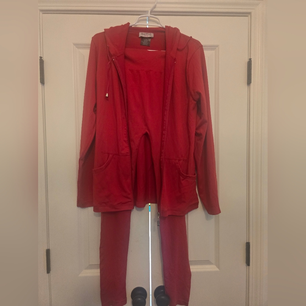 Women's Red Leggings Set